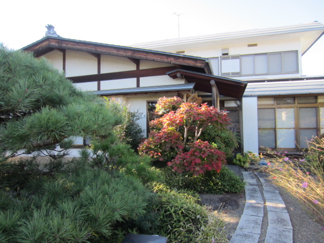 臼田 土地付建物